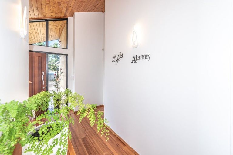 Photo of property in 298 No 2 Line, Okoia, Whanganui, 4572