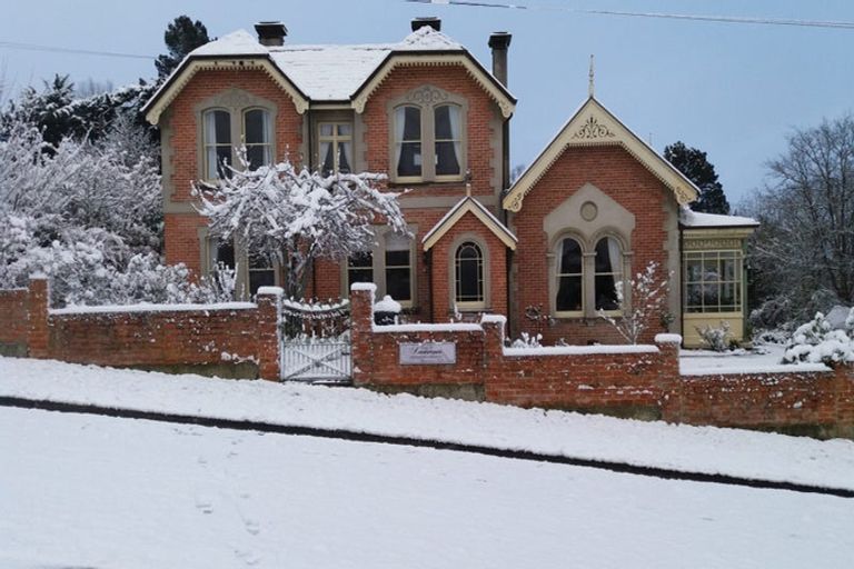 Photo of property in 20 Peel Street, Lawrence, 9532