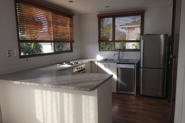 Photo of property in 2/6 Ariho Terrace, Devonport, Auckland, 0624