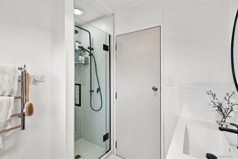 Photo of property in 16 Urlich Drive, Ranui, Auckland, 0612