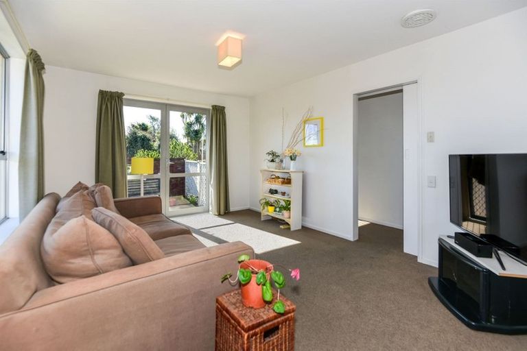 Photo of property in 1/129 Marriotts Road, New Brighton, Christchurch, 8083