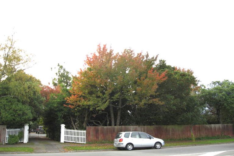 Photo of property in 46 Memorial Avenue, Ilam, Christchurch, 8053