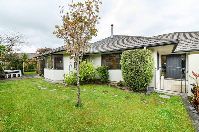 Photo of property in 54 Roberts Line, Kelvin Grove, Palmerston North, 4414