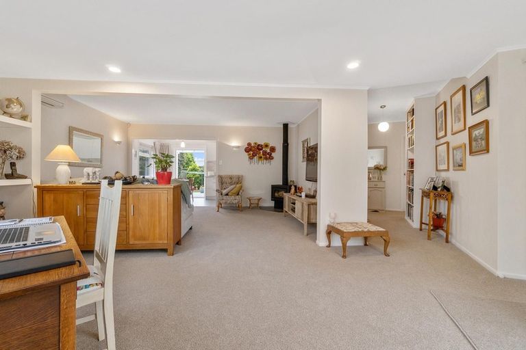 Photo of property in 89 Gloria Avenue, Te Atatu Peninsula, Auckland, 0610