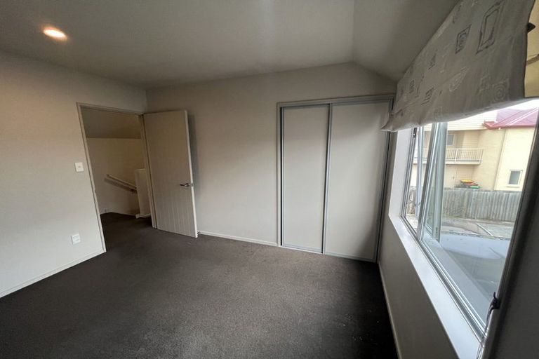 Photo of property in 76a Packe Street, Edgeware, Christchurch, 8013