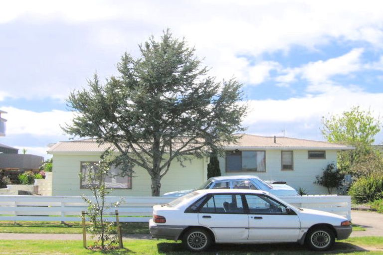 Photo of property in 27b Dickson Road, Papamoa Beach, Papamoa, 3118