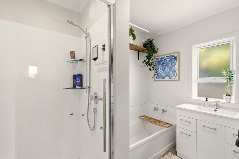 Photo of property in 380 Devon Street West, Lynmouth, New Plymouth, 4310