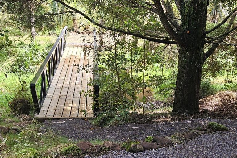 Photo of property in 19 Okura Drive, Kerikeri, 0230