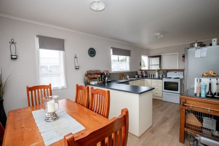 Photo of property in 61a Pipiroa Road, Ngatea, 3503