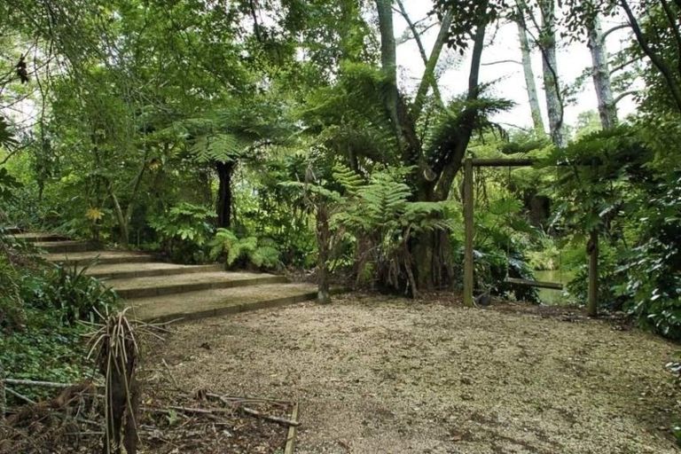 Photo of property in 65 Golding Road, Pukekohe, 2677