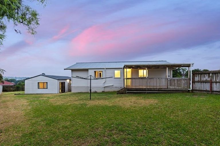 Photo of property in 9 Ohira Place, Henderson, Auckland, 0612