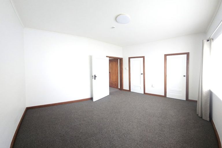 Photo of property in 9 The Quadrant, Miramar, Wellington, 6022