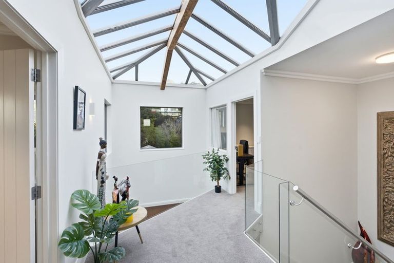 Photo of property in 38 Rossmore Terrace, Cashmere, Christchurch, 8022