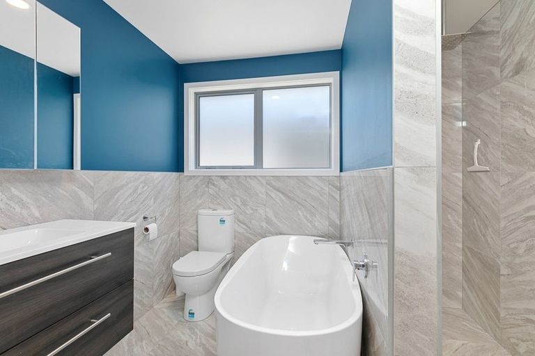 Photo of property in 6a Pokapu Place, Bethlehem, Tauranga, 3110