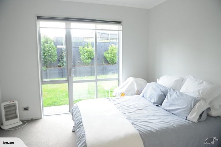 Photo of property in 11 Fountain Avenue, Karaka, Papakura, 2113