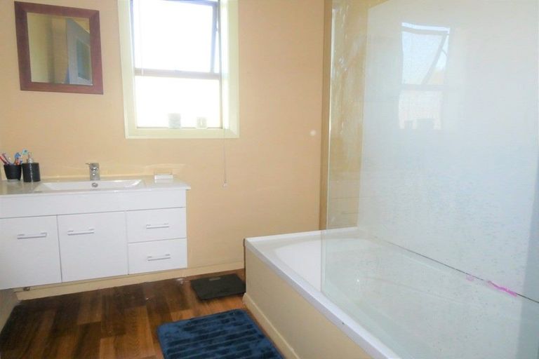 Photo of property in 15 Ohau Street, Dobson, Greymouth, 7805