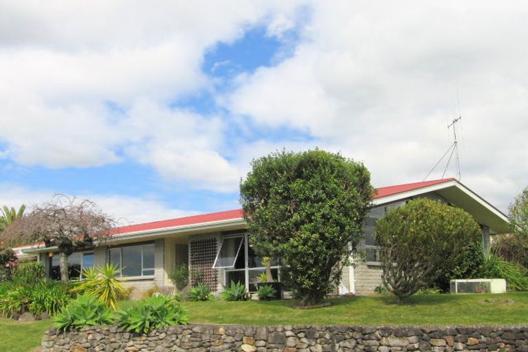 Photo of property in 148 Kingswood Road, Brookfield, Tauranga, 3110