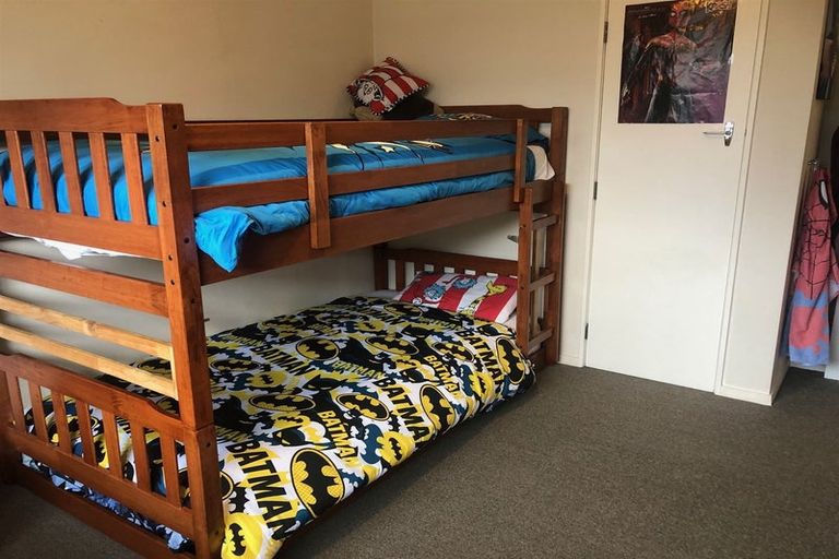 Photo of property in 131a Waikawa Road, Picton, 7220