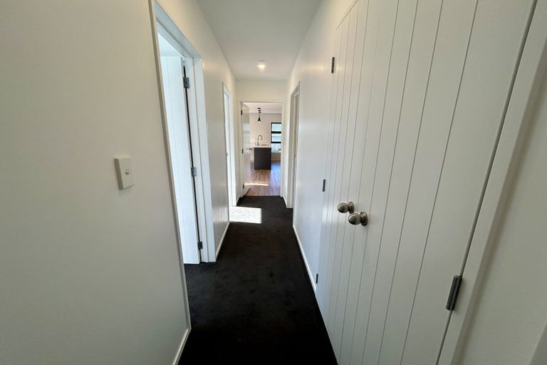 Photo of property in 78d Lincoln Park Avenue, Massey, Auckland, 0614