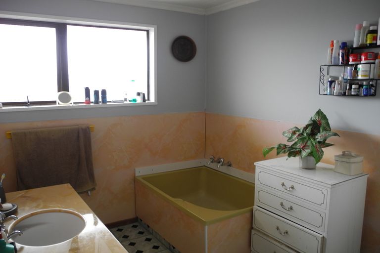 Photo of property in 14 Grace Street, Waimate, 7924