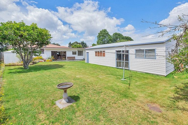 Photo of property in 30 Willis Road, Papakura, 2110