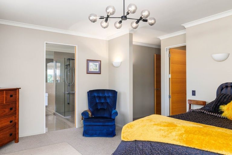 Photo of property in 10 Burntwood Lane, Pegasus, 7612