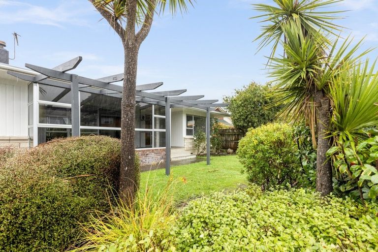 Photo of property in 11 Trigg Crescent, Taradale, Napier, 4112