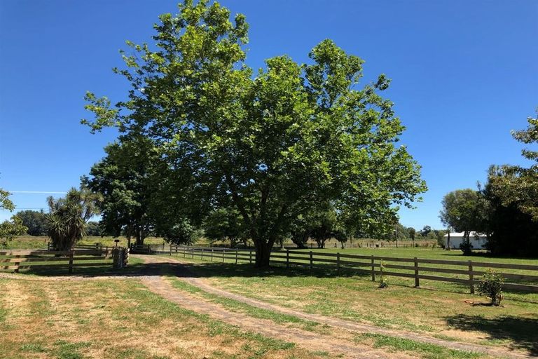 Photo of property in 252 Muhunoa West Road, Ohau, Levin, 5570