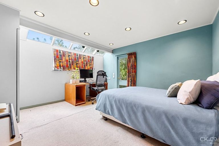 Photo of property in 72a Chatsworth Road, Silverstream, Upper Hutt, 5019