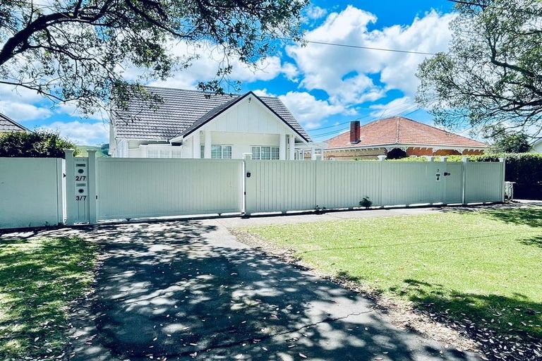 Photo of property in 7 Aratonga Avenue, Greenlane, Auckland, 1051