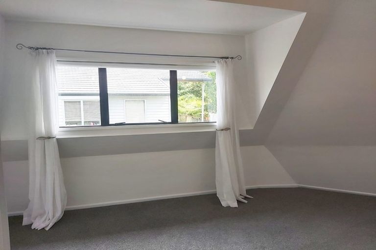 Photo of property in 41 Hewlett Road, Massey, Auckland, 0614