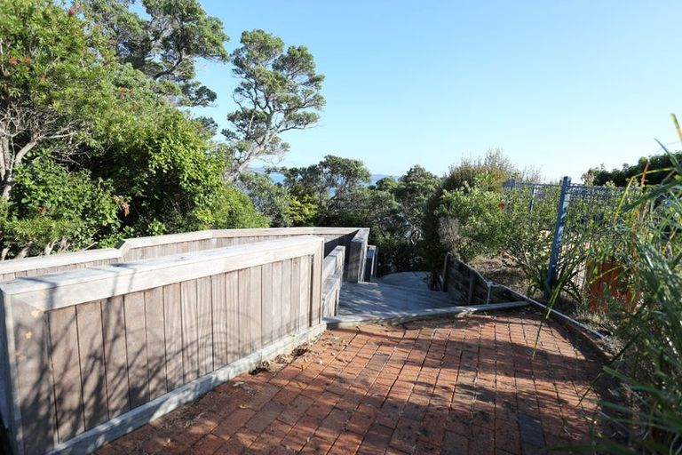 Photo of property in 74 Ardern Avenue, Stanmore Bay, Whangaparaoa, 0932
