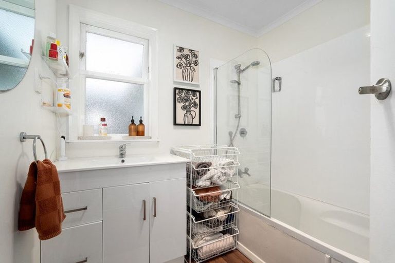 Photo of property in 42 Donnelley Drive, Wainuiomata, Lower Hutt, 5014