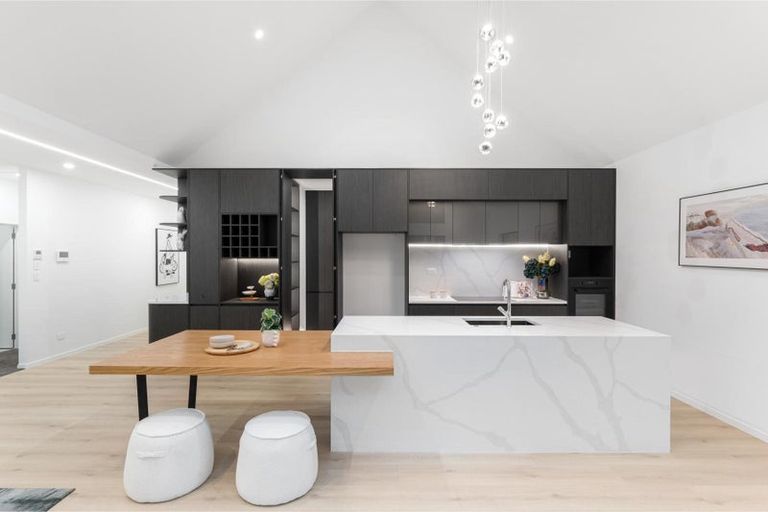 Photo of property in 32 Streamview Way, Long Bay, 0792