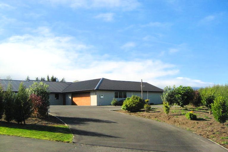 Photo of property in 1 Caleb Place, Helensburgh, Dunedin, 9010