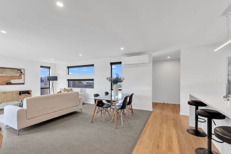 Photo of property in 30 Marcoola Drive, Rolleston, 7614