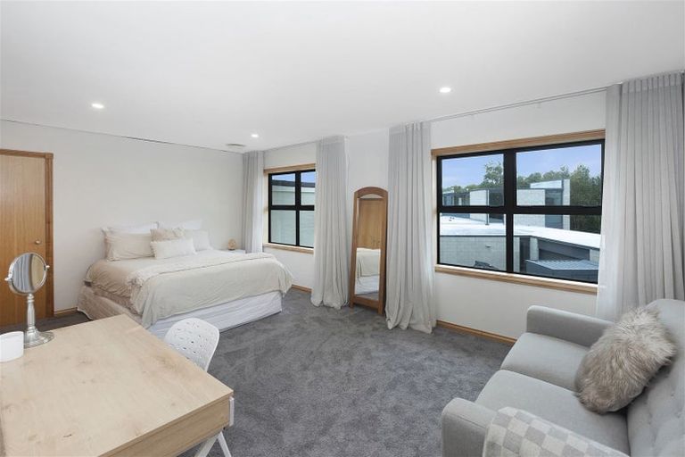 Photo of property in 12 Taunton Green, Papanui, Christchurch, 8052