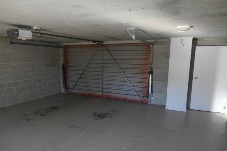 Photo of property in 3/407 Barbadoes Street, Christchurch Central, Christchurch, 8013