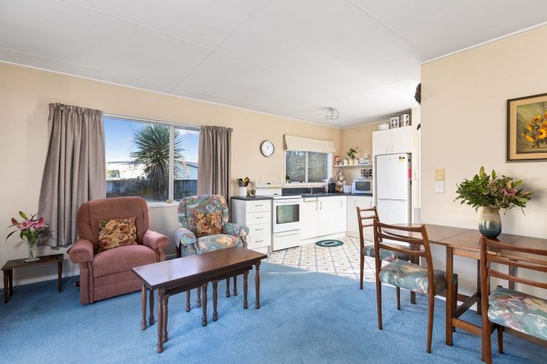 Photo of property in 8c Kupe Drive, Carterton, 5713