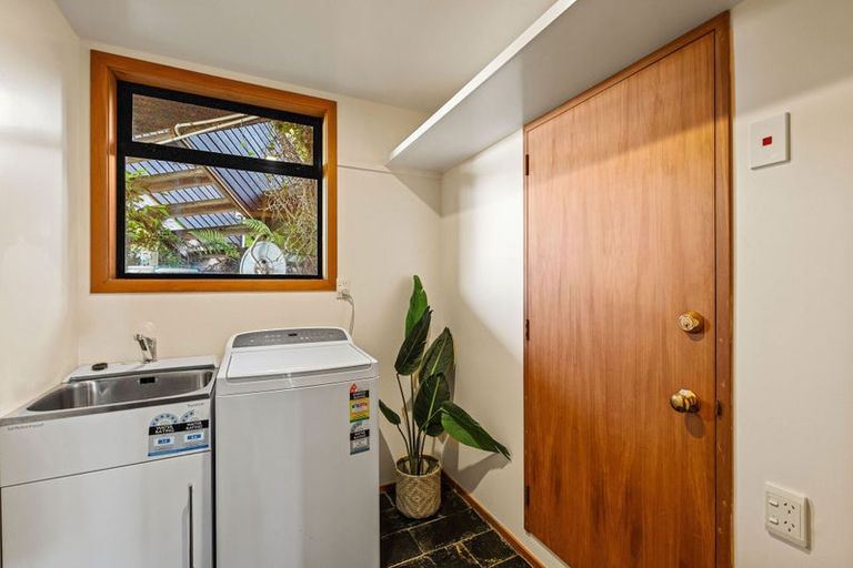 Photo of property in 10 Luxton Place, Mount Pleasant, Christchurch, 8081