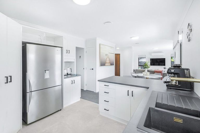 Photo of property in 16 Aria Court, Fairview Downs, Hamilton, 3214