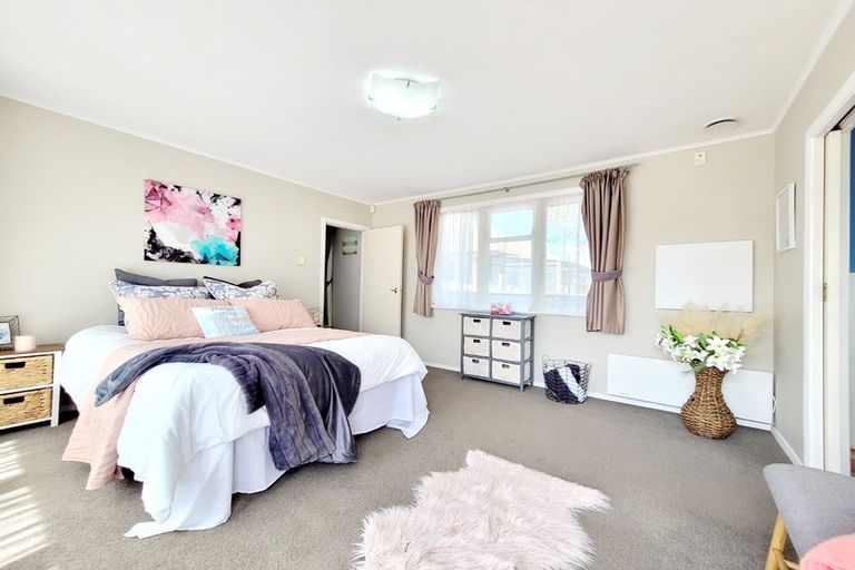 Photo of property in 193 Oxford Terrace, Avalon, Lower Hutt, 5011
