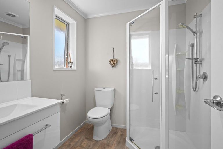 Photo of property in 8/17 Wineberry Avenue, Amberley, 7410