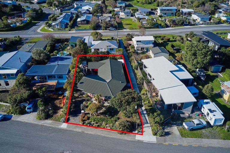 Photo of property in 4 Moa Road, South Bay, Kaikoura, 7300