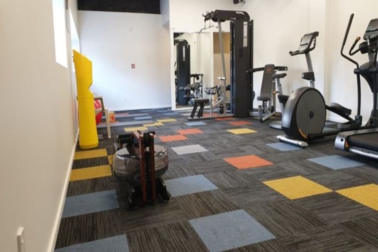 Photo of property in 8a/30 Westward Ho, Glen Eden, Auckland, 0602