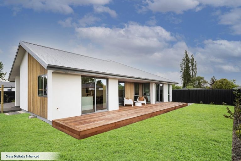 Photo of property in 12 Elsie Lange Way, Casebrook, Christchurch, 8051