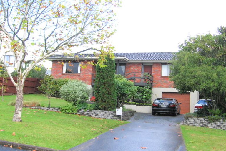 Photo of property in 65 Kurnell Drive, Botany Downs, Auckland, 2010