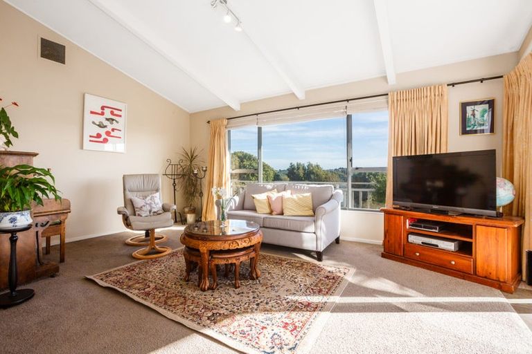 Photo of property in 2 Forth Place, Papakowhai, Porirua, 5024