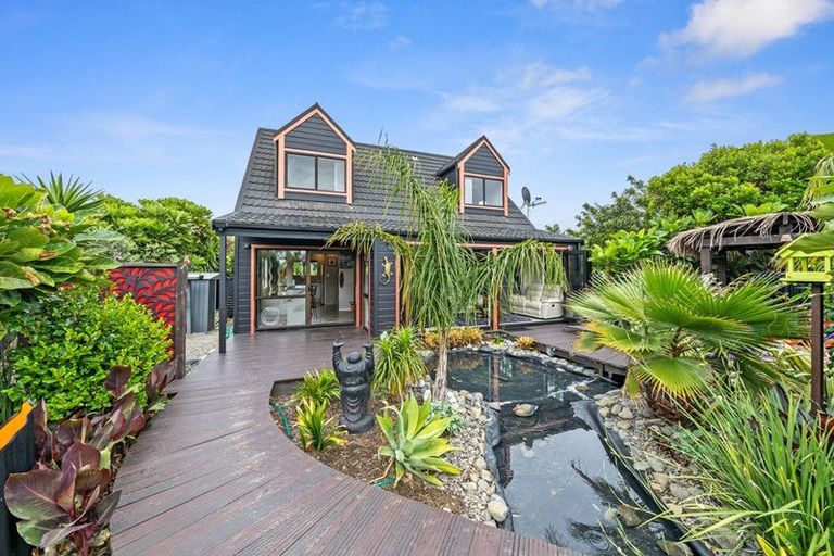 Photo of property in 27 Chums Road, Paraparaumu Beach, Paraparaumu, 5032