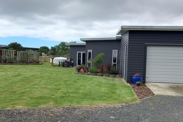 Photo of property in 2 Beachcomber Road, Mangawhai Heads, Mangawhai, 0505